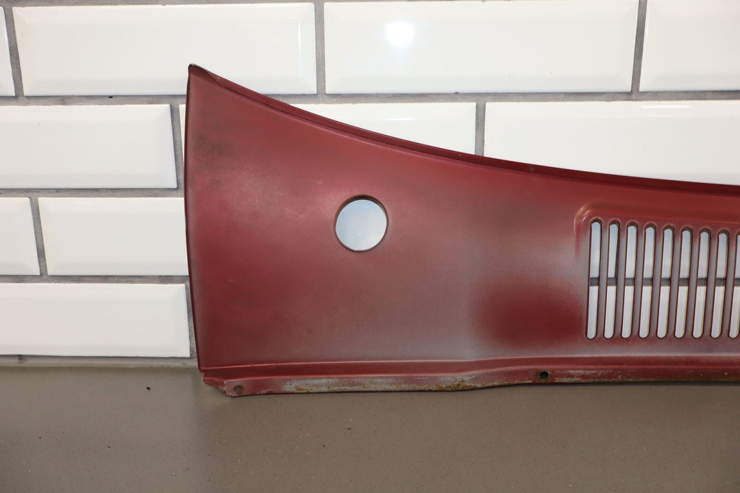 1991 - 1997 Toyota Land Cruiser Metal Front Center Cowl Vent Panel Med Red (3H4)
