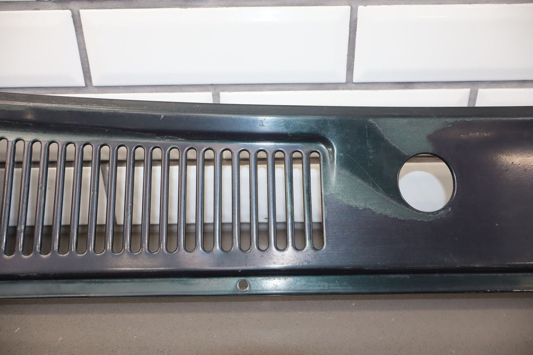 1991 - 1997 Toyota Land Cruiser Metal Front Center Cowl Vent Panel Repainted