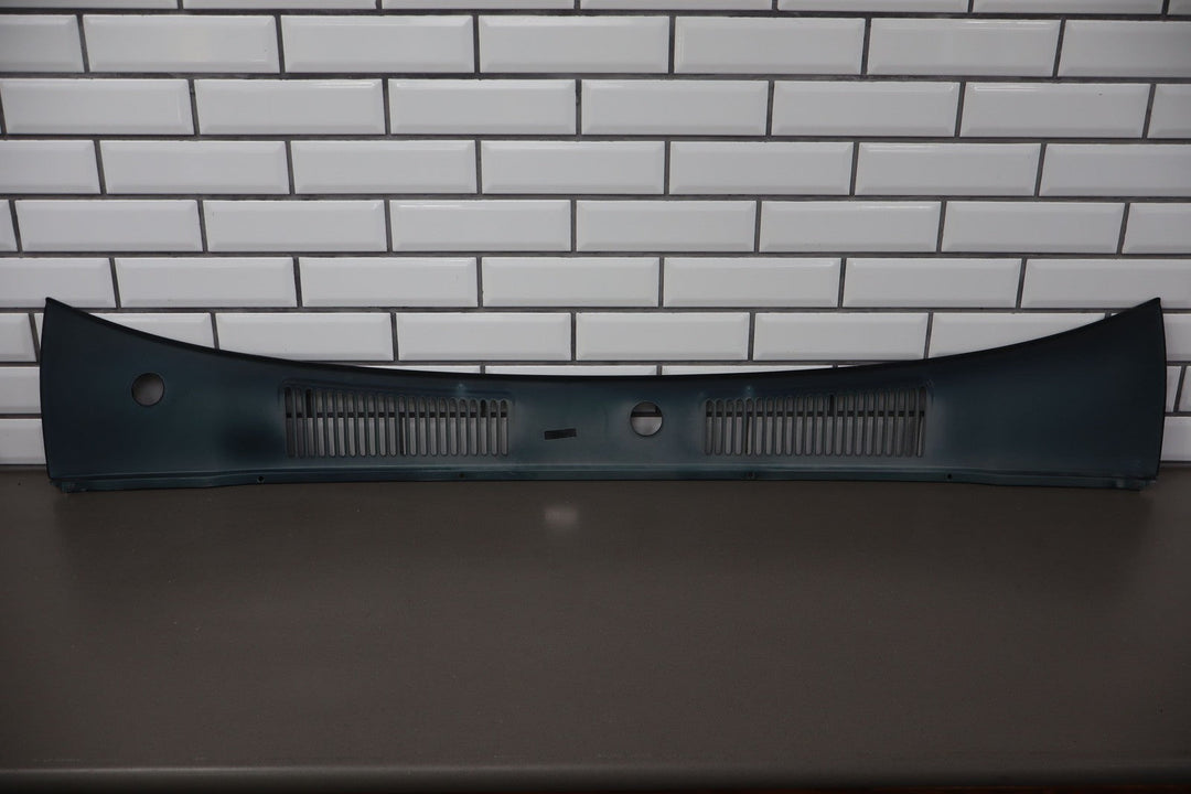 1991 - 1997 Toyota Land Cruiser Metal Front Center Cowl Vent Panel Repainted