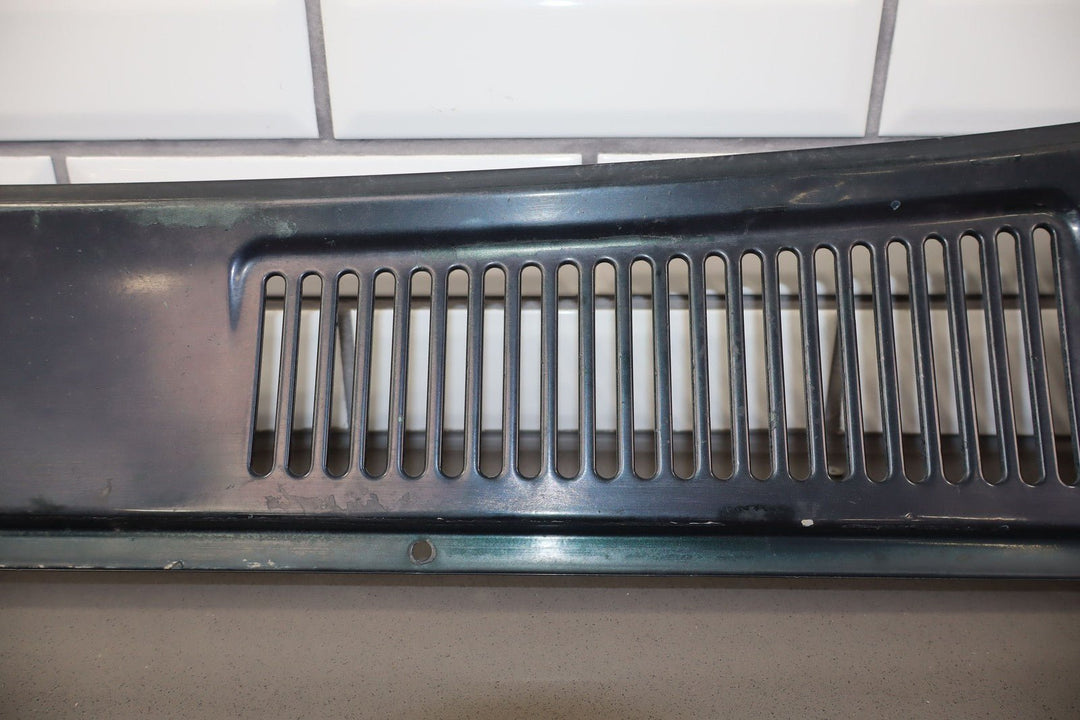 1991 - 1997 Toyota Land Cruiser Metal Front Center Cowl Vent Panel Repainted