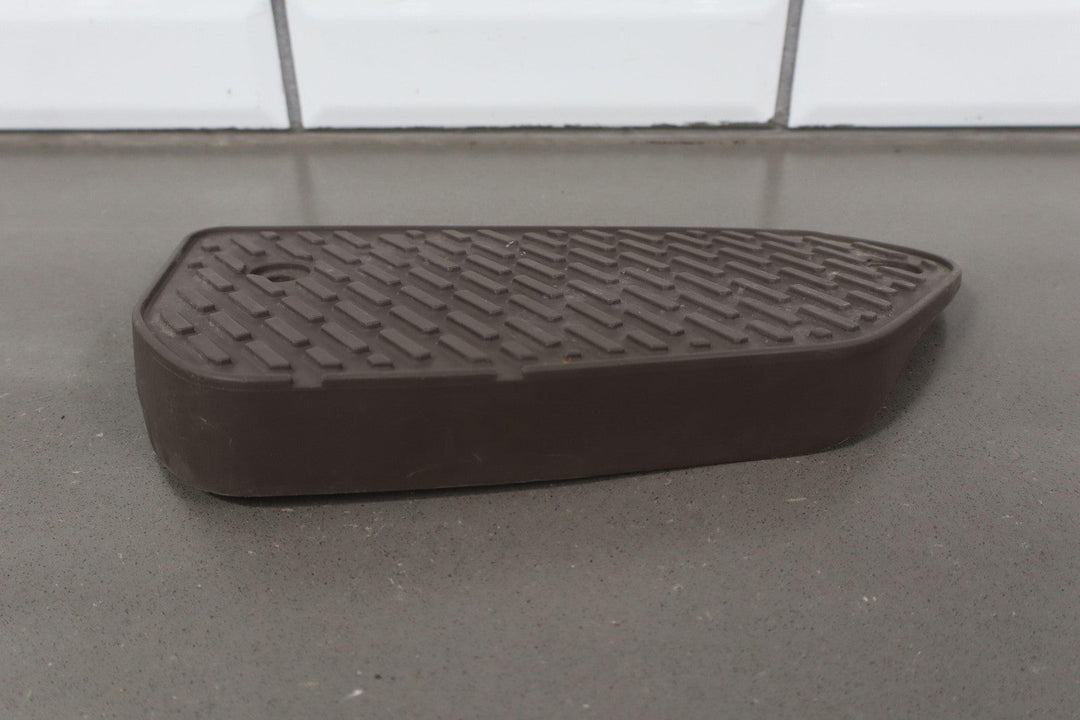 1991 - 1997 Toyota Land Cruiser Pair of Rear Step Pads