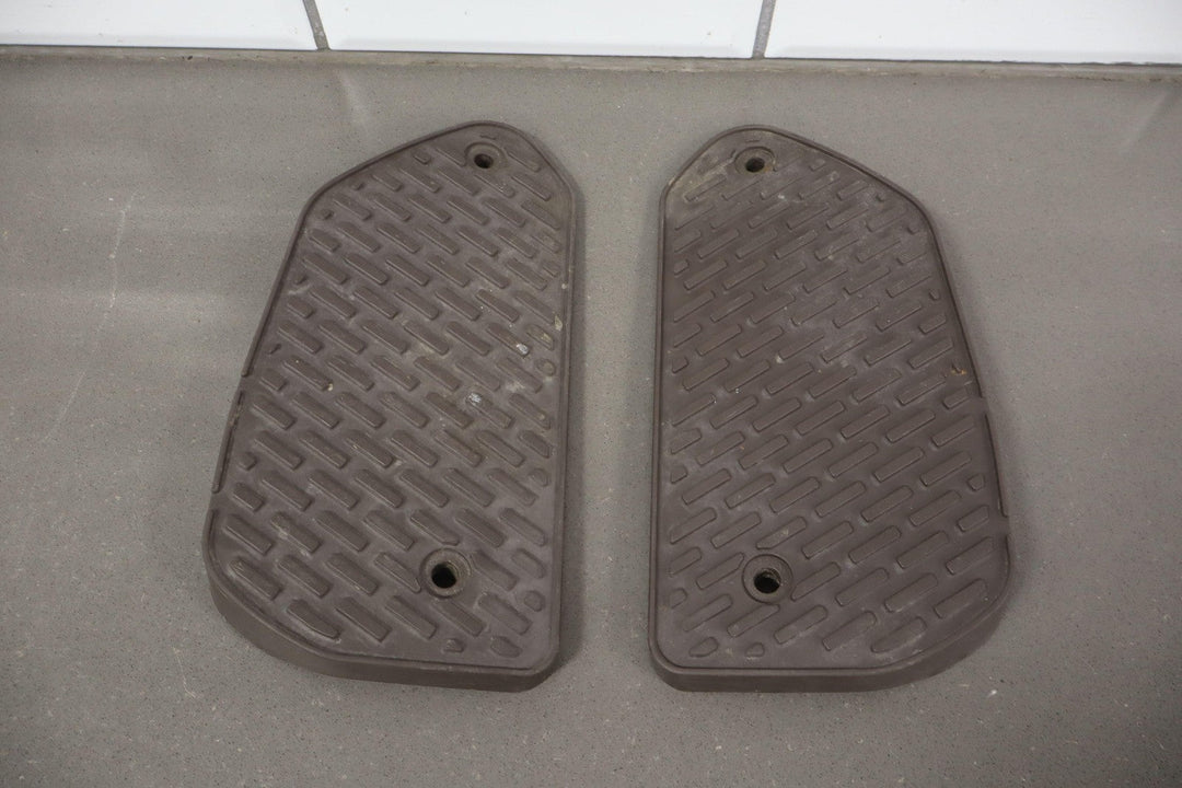 1991 - 1997 Toyota Land Cruiser Pair of Rear Step Pads