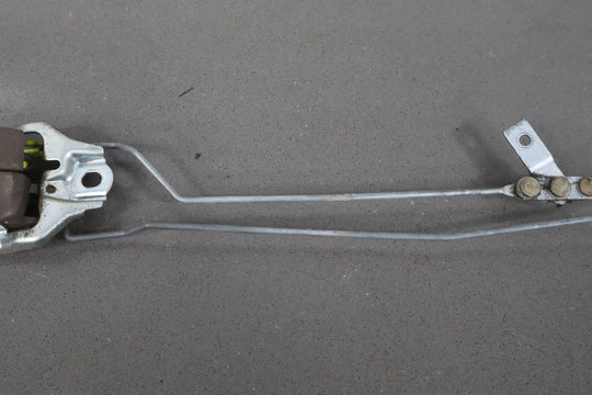 1991 - 1997 Toyota Land Cruiser Right Rear Door Latch W/Rods