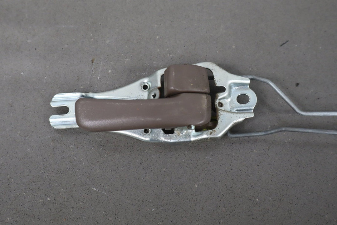 1991 - 1997 Toyota Land Cruiser Right Rear Door Latch W/Rods
