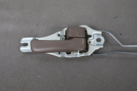 1991 - 1997 Toyota Land Cruiser Right Rear Door Latch W/Rods