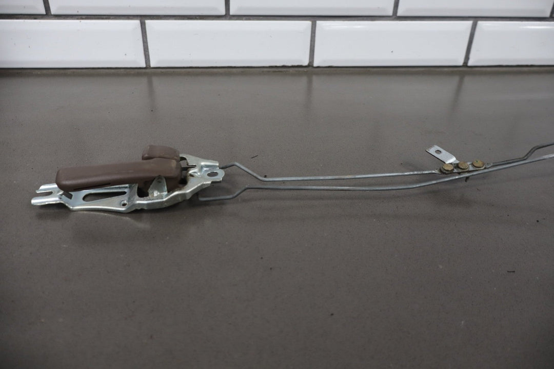 1991 - 1997 Toyota Land Cruiser Right Rear Door Latch W/Rods