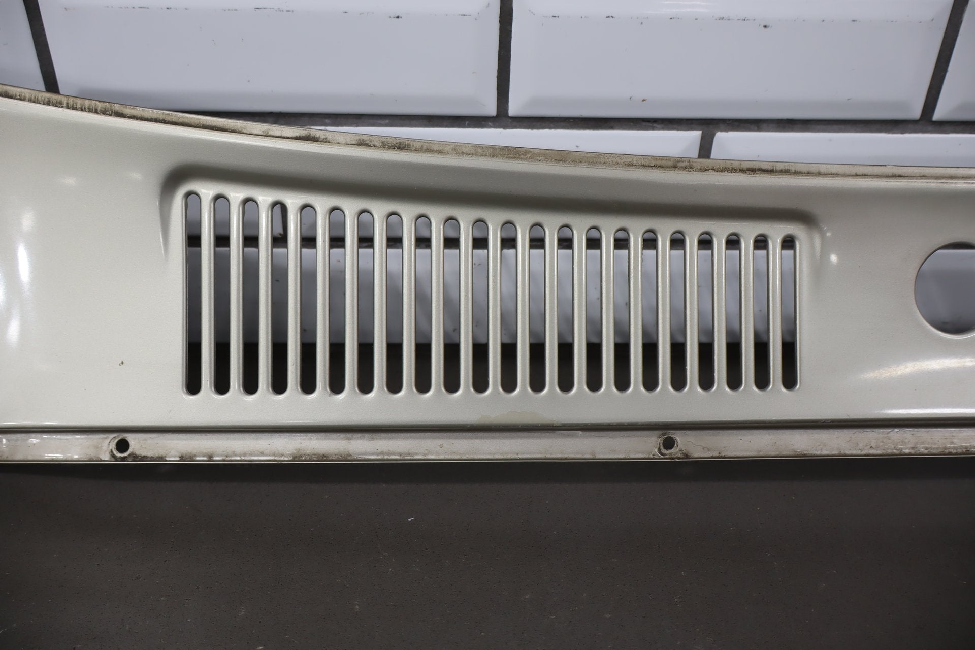 1991-1997 Toyota Land Cruiser Toyota Land Cruiser Cowl Vent Panel Desert Dune Pearl
