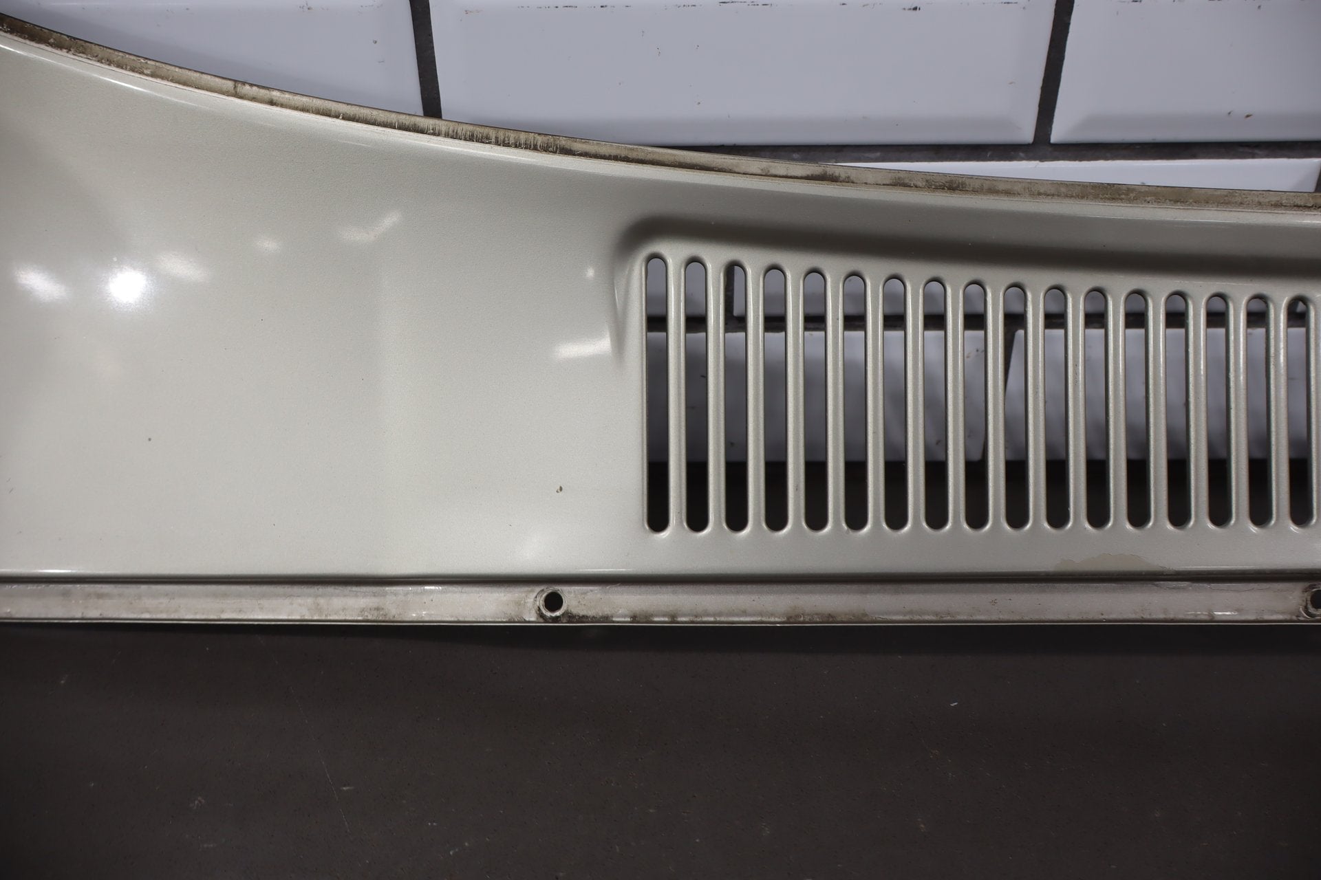 1991-1997 Toyota Land Cruiser Toyota Land Cruiser Cowl Vent Panel Desert Dune Pearl
