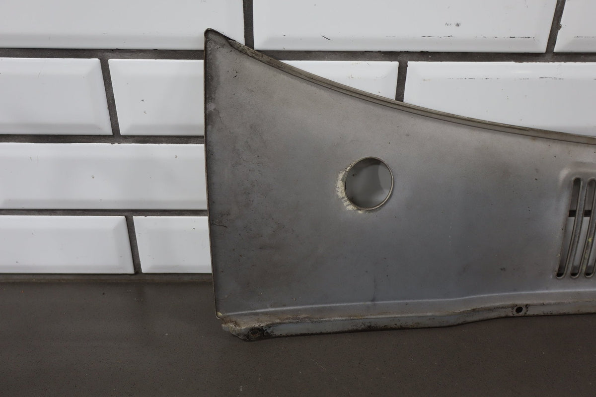 1991-1997 Toyota Land Cruiser Toyota Land Cruiser Cowl Vent Panel Desert Dune Pearl