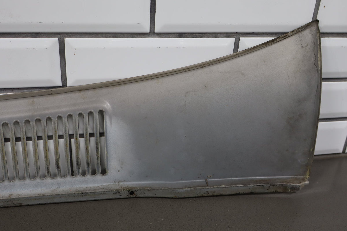 1991-1997 Toyota Land Cruiser Toyota Land Cruiser Cowl Vent Panel Desert Dune Pearl