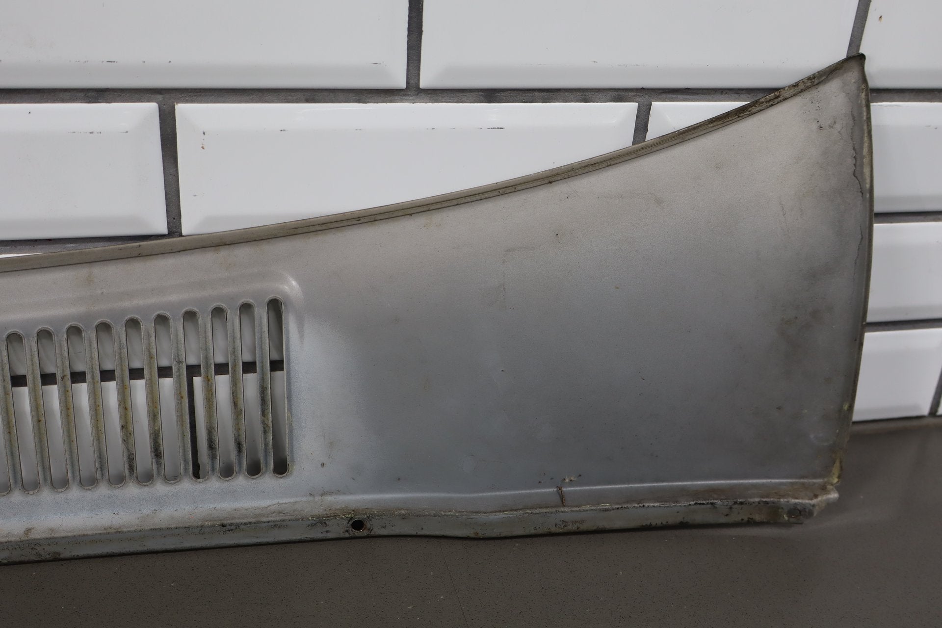 1991-1997 Toyota Land Cruiser Toyota Land Cruiser Cowl Vent Panel Desert Dune Pearl