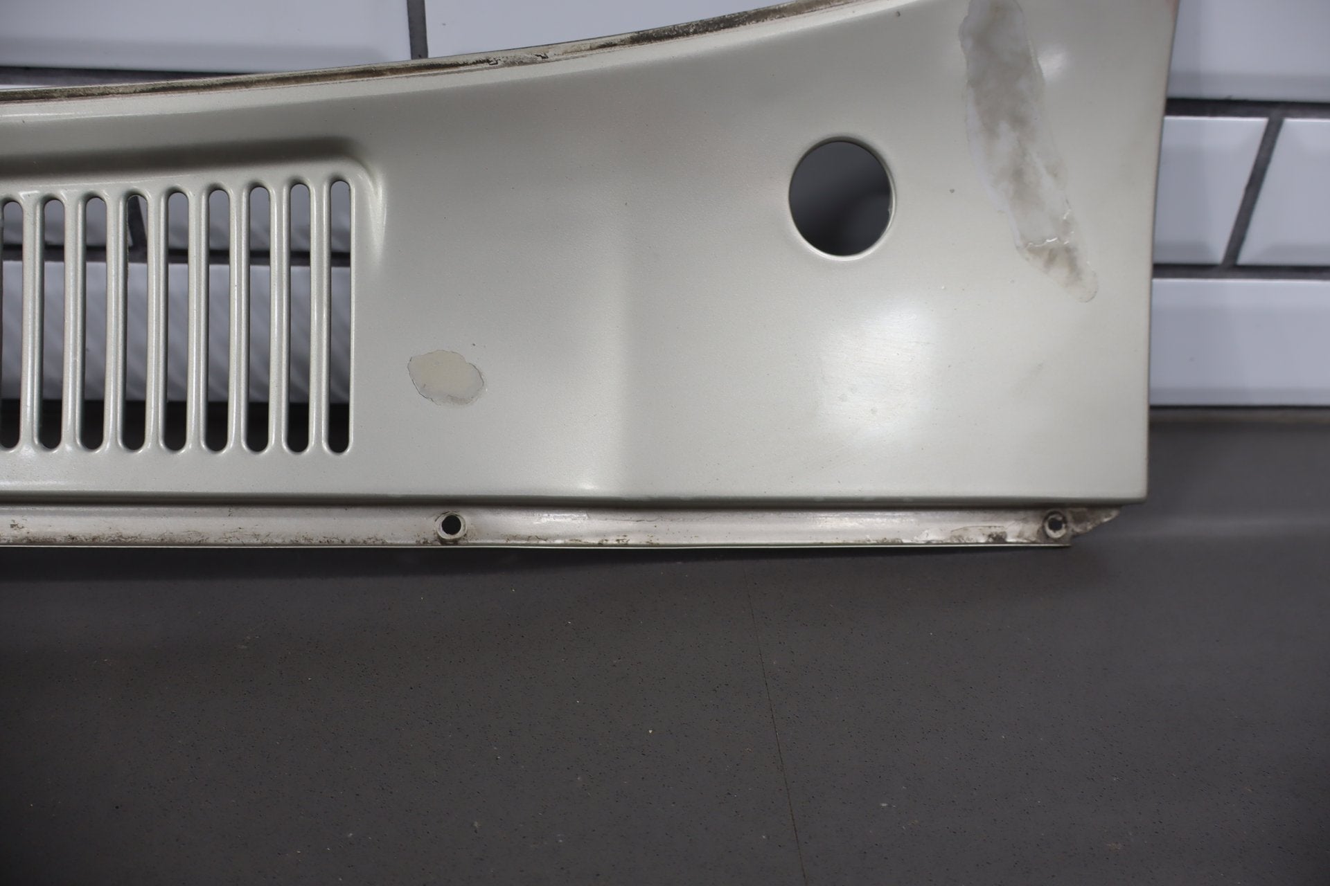 1991-1997 Toyota Land Cruiser Toyota Land Cruiser Cowl Vent Panel Desert Dune Pearl