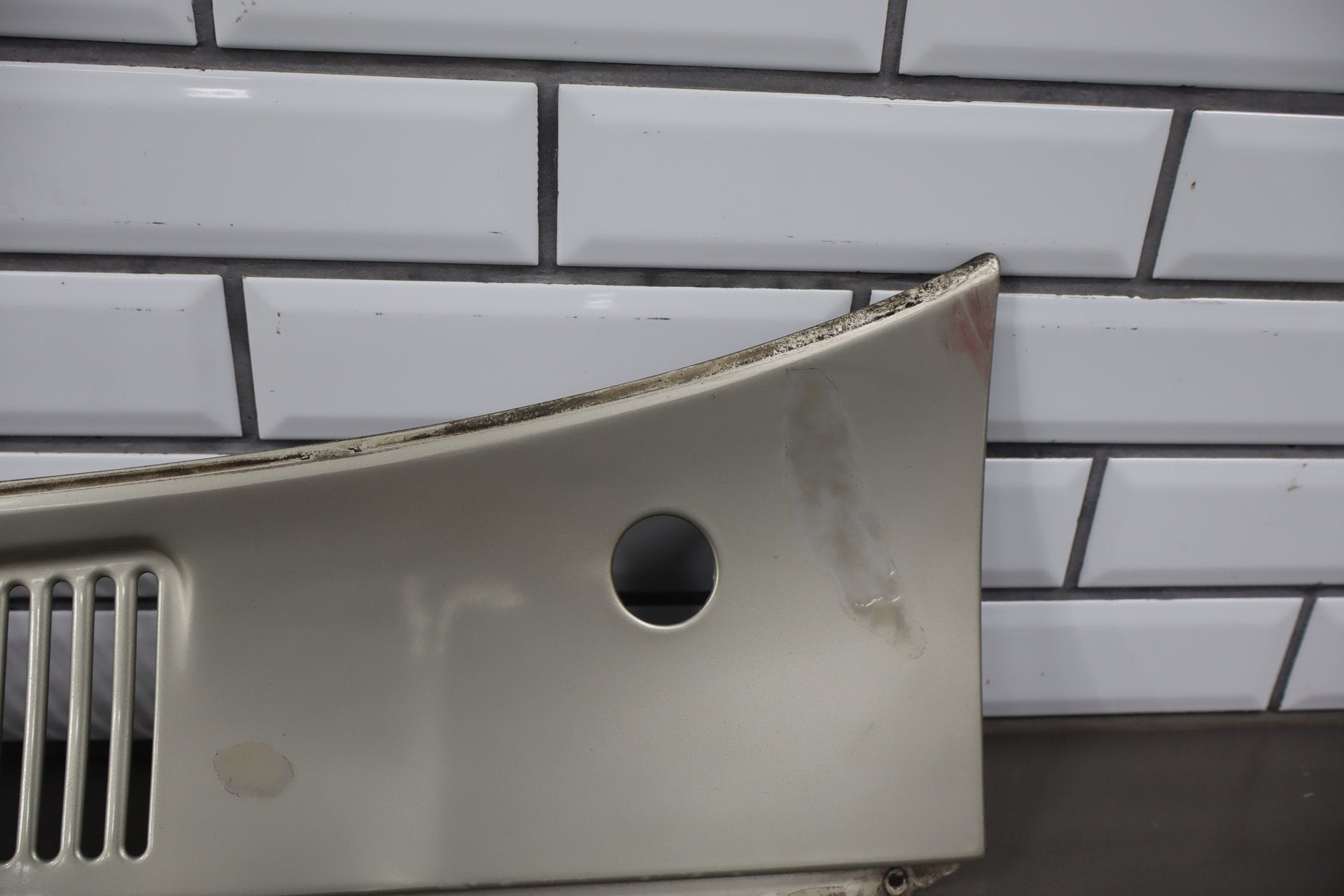 1991-1997 Toyota Land Cruiser Toyota Land Cruiser Cowl Vent Panel Desert Dune Pearl