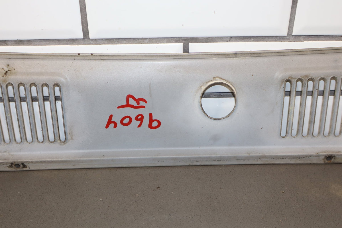 1991-1997 Toyota Land Cruiser Toyota Land Cruiser Cowl Vent Panel Desert Dune Pearl
