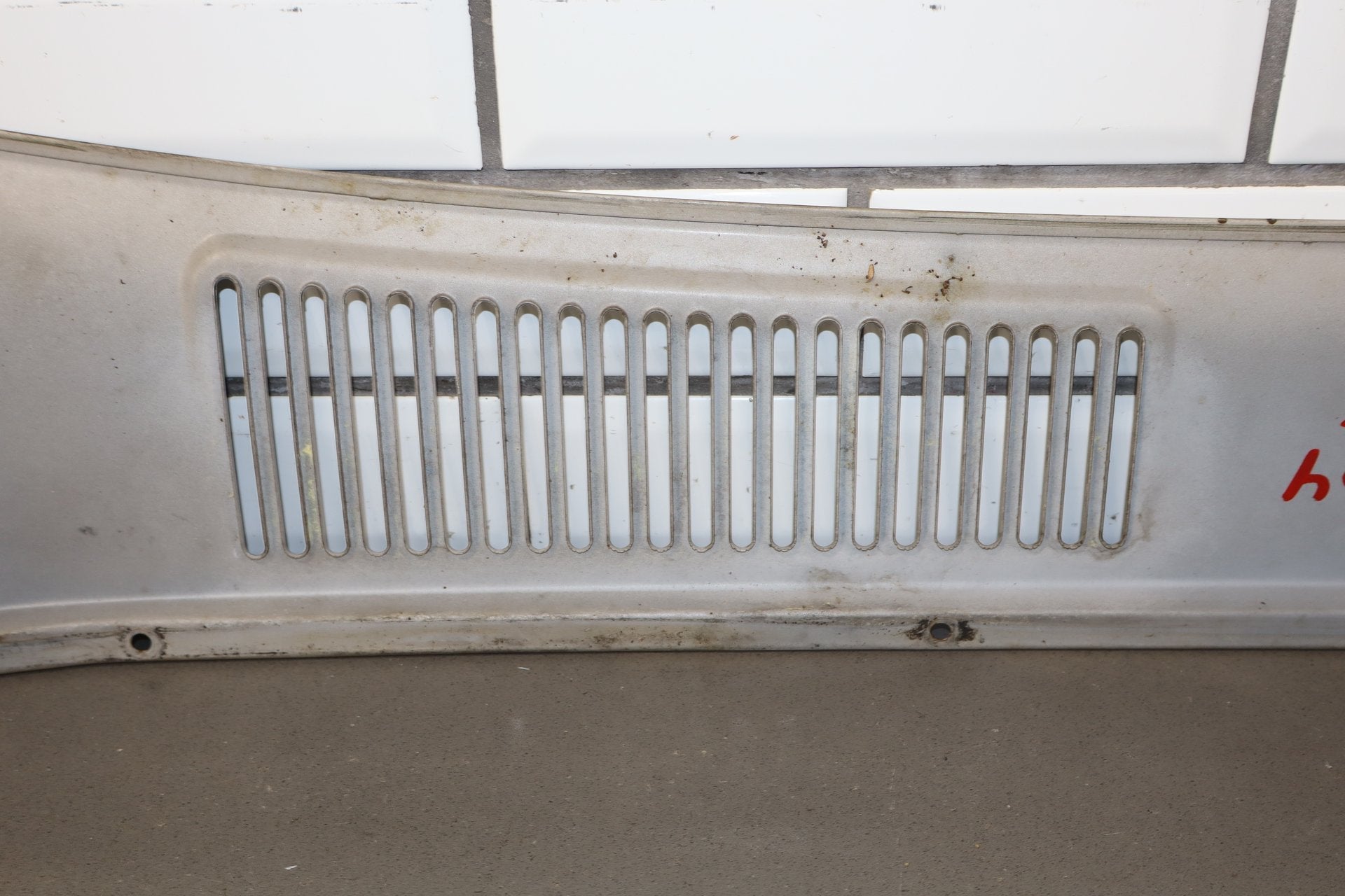 1991-1997 Toyota Land Cruiser Toyota Land Cruiser Cowl Vent Panel Desert Dune Pearl
