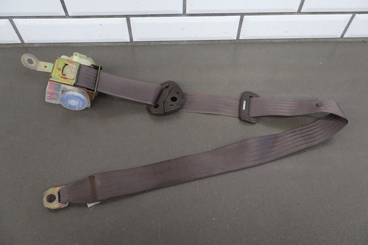 1991-1997 Toyota Land Cruiser Toyota Land Cruiser Right Front Seat Belt