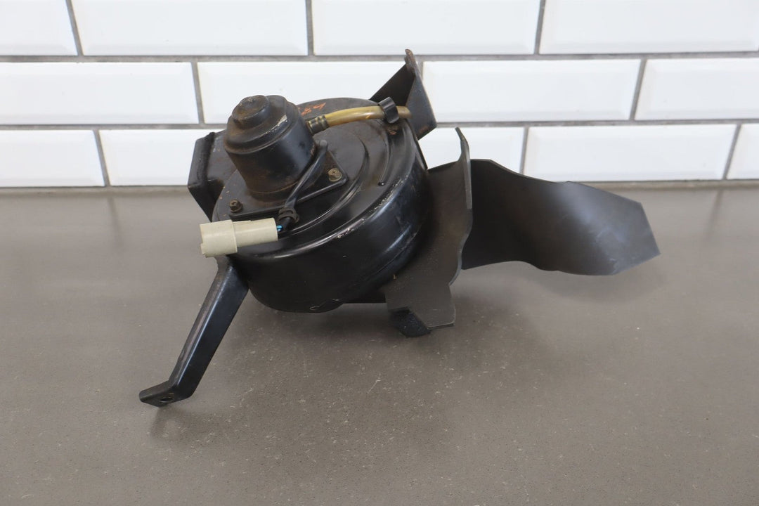 1991 - 1997 Toyota Land Cruiser (W A/C) Underhood Blower Motor