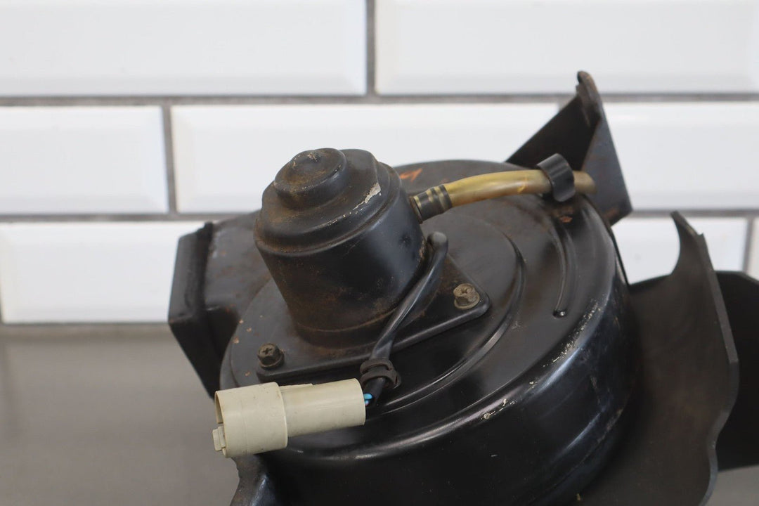 1991 - 1997 Toyota Land Cruiser (W A/C) Underhood Blower Motor