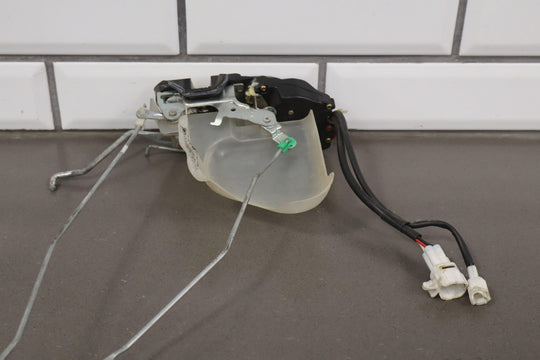 1991 - 1997 Toyota LandCruiser 96 - 97 LX450 Front Right Door Latch W/ Rods