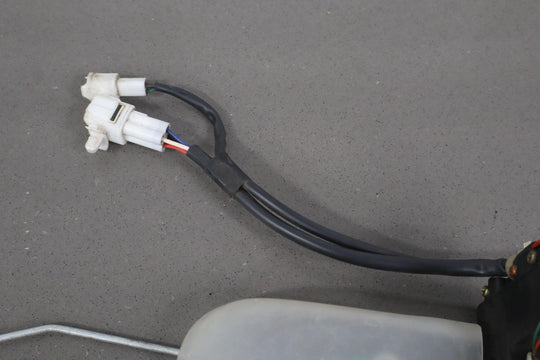 1991 - 1997 Toyota LandCruiser 96 - 97 LX450 Front Right Door Latch W/ Rods