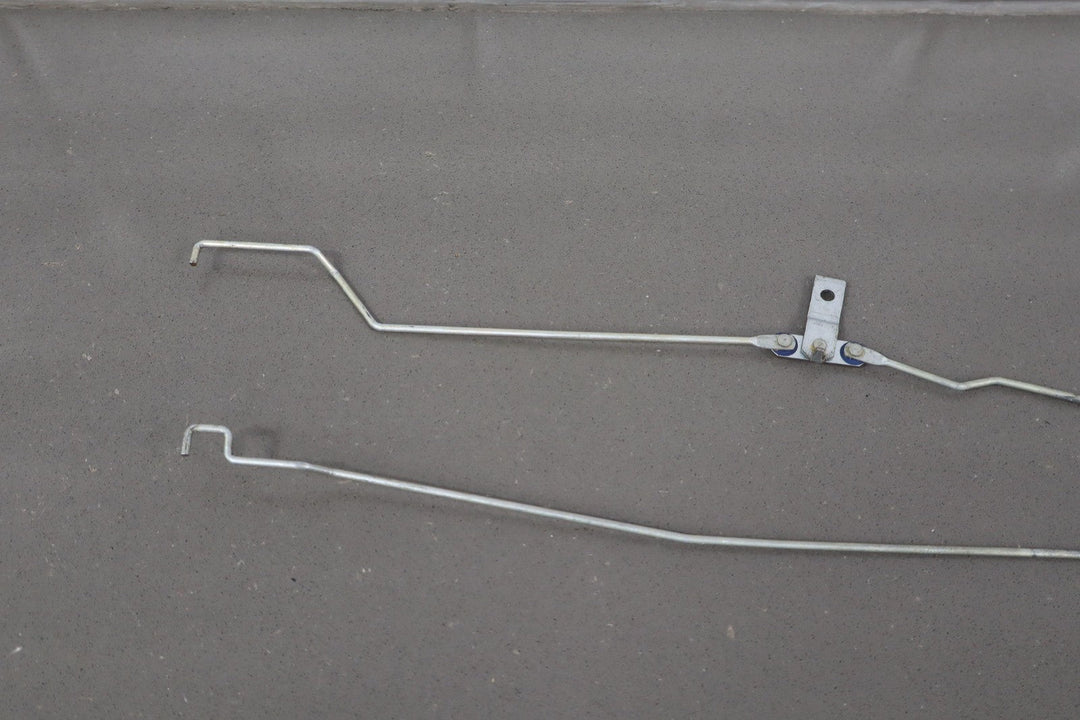 1991 - 1997 Toyota LandCruiser Left REAR Door Latch W/Rods