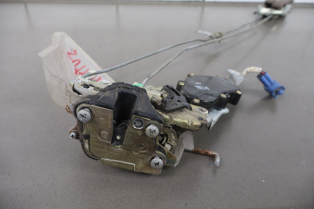 1991 - 1997 Toyota LandCruiser Left Rear Door Latch W/Rods