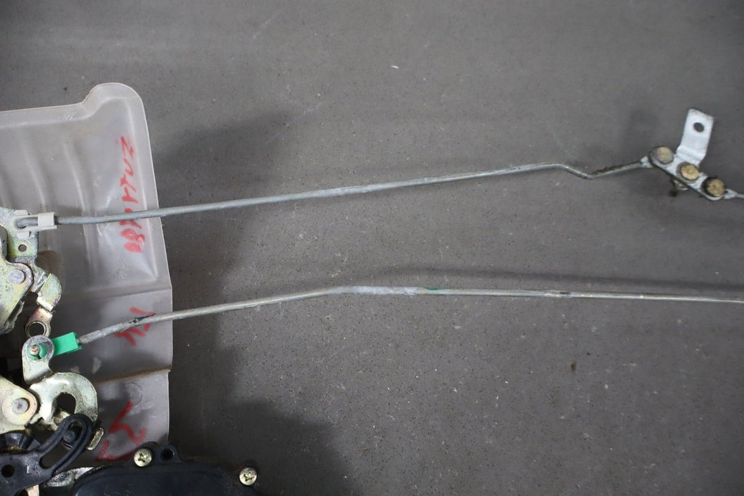 1991 - 1997 Toyota LandCruiser Left Rear Door Latch W/Rods