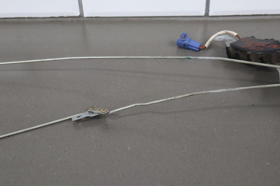 1991 - 1997 Toyota LandCruiser Left REAR Door Latch W/Rods