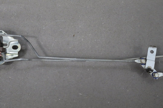 1991 - 1997 Toyota LandCruiser Left Rear Door Latch W/Rods