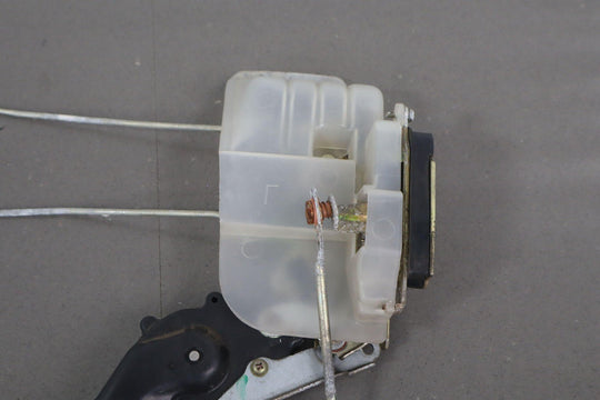 1991 - 1997 Toyota LandCruiser Left REAR Door Latch W/Rods