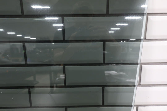 1991 - 1997 Toyota LandCruiser REAR Left Driver Door Window Glass Only