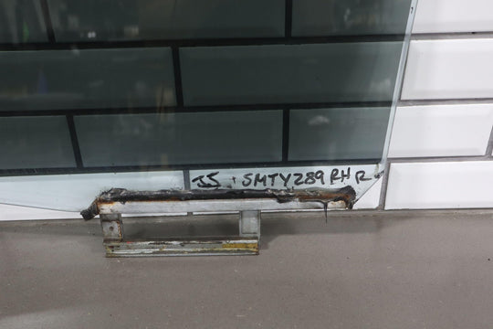 1991 - 1997 Toyota LandCruiser REAR Right Passenger Door Window Glass Only