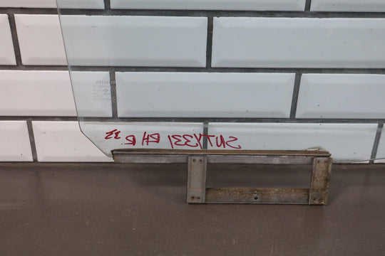 1991 - 1997 Toyota LandCruiser REAR Right Passenger Door Window Glass Only