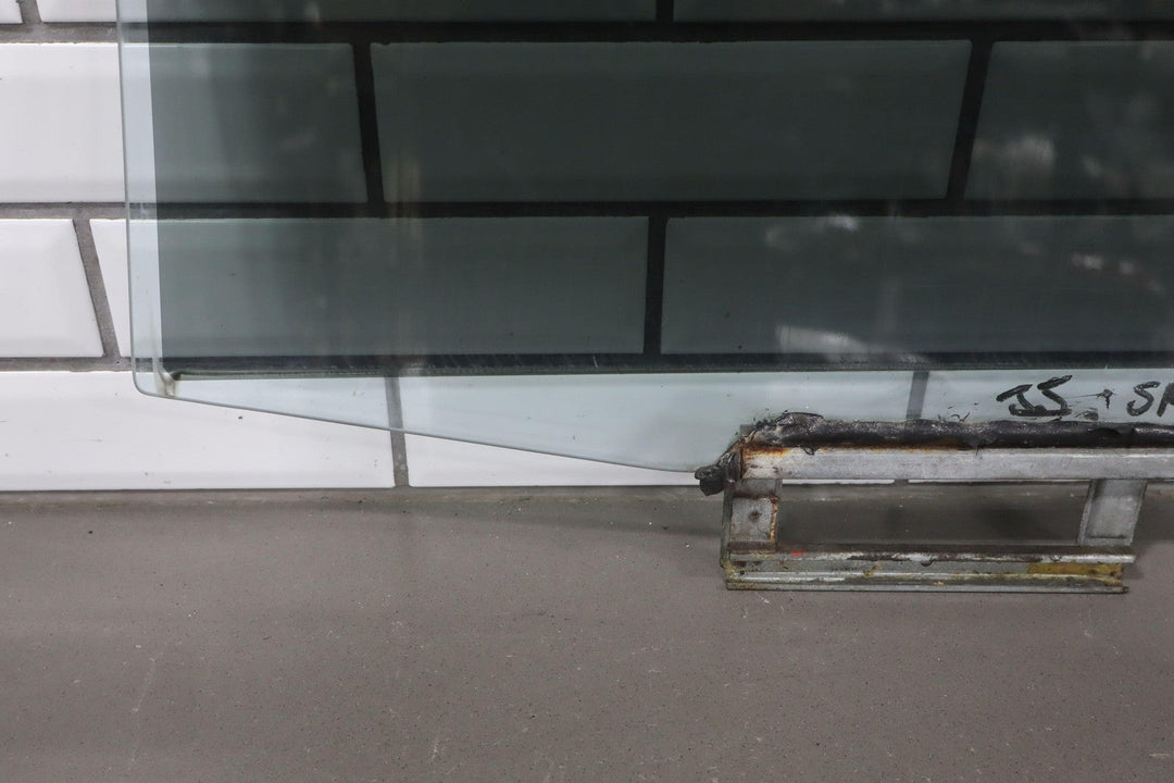 1991 - 1997 Toyota LandCruiser REAR Right Passenger Door Window Glass Only