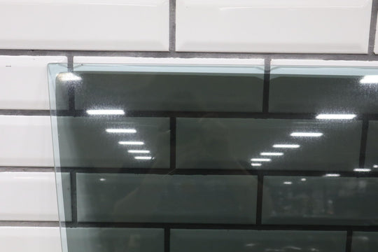 1991 - 1997 Toyota LandCruiser REAR Right Passenger Door Window Glass Only