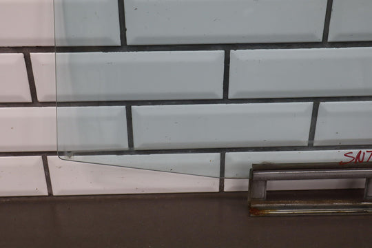 1991 - 1997 Toyota LandCruiser REAR Right Passenger Door Window Glass Only