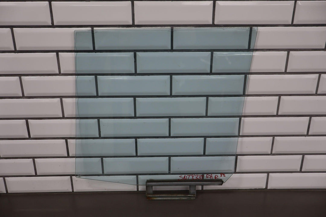 1991 - 1997 Toyota LandCruiser REAR Right Passenger Door Window Glass Only