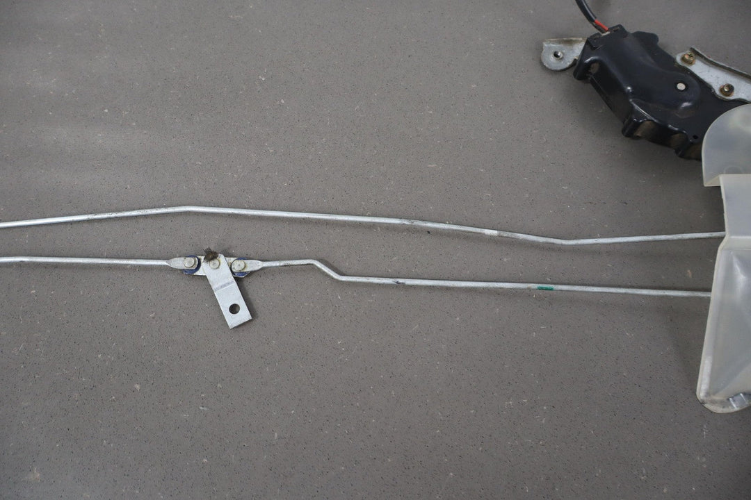 1991 - 1997 Toyota LandCruiser Right REAR Door Latch W/Rods