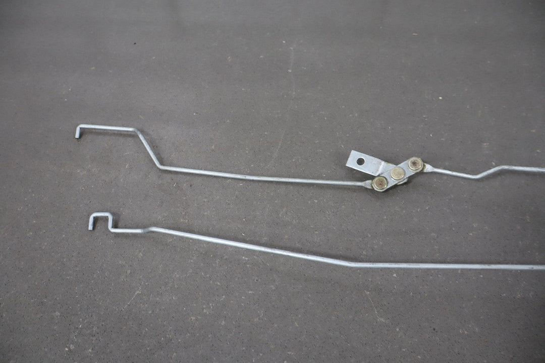 1991 - 1997 Toyota LandCruiser Right REAR Door Latch W/Rods