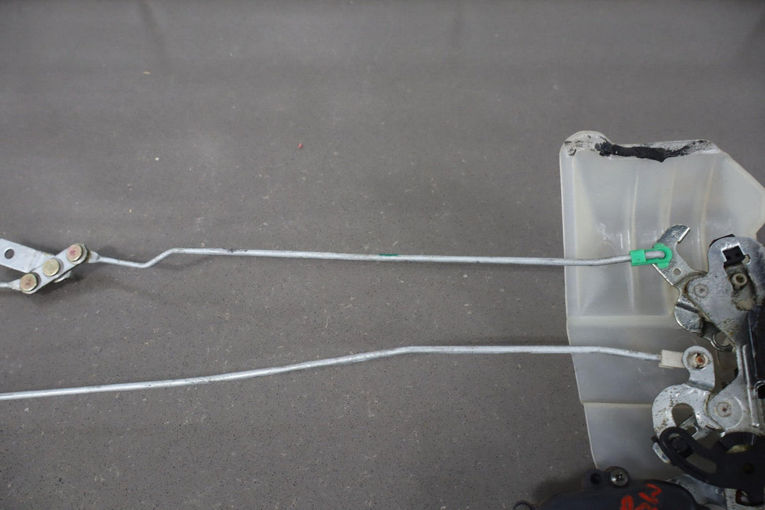 1991 - 1997 Toyota LandCruiser Right REAR Door Latch W/Rods