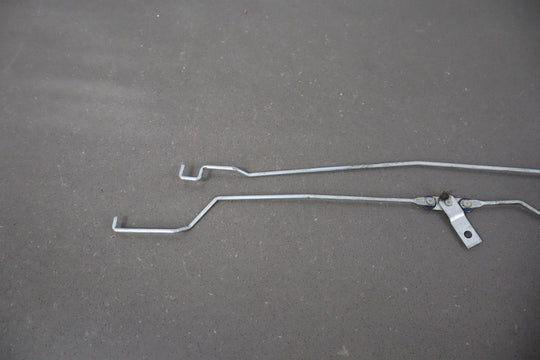 1991 - 1997 Toyota LandCruiser Right REAR Door Latch W/Rods