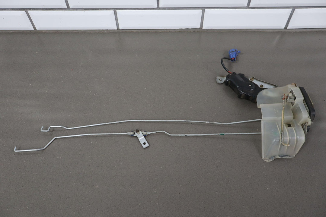 1991 - 1997 Toyota LandCruiser Right REAR Door Latch W/Rods