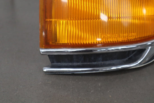 1991 - 1998 Toyota Land Cruiser Left Fender Mounted turn Signal 8161060110 OEM