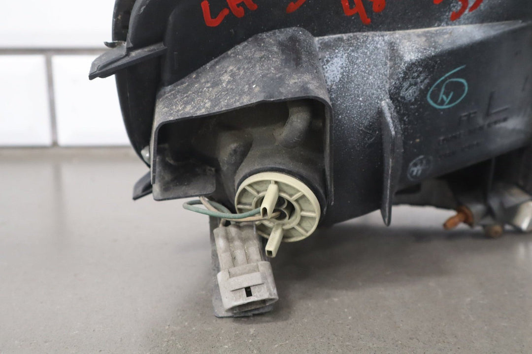 1991 - 1998 Toyota Land Cruiser Left Fender Mounted turn Signal 8161060110 OEM