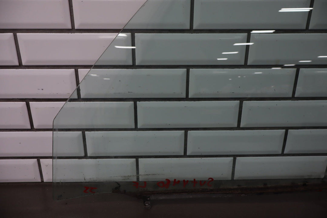 1991 - 1998 Toyota Land Cruiser Left Front Door Window 6811160060 OEM