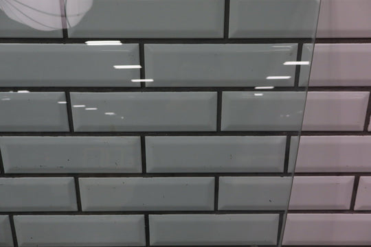 1991 - 1998 Toyota Land Cruiser Left Front Door Window 6811160060 OEM