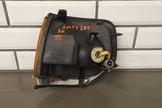 1991 - 1998 Toyota Land Cruiser Right Fender Mounted Turn Signal 8151060361 OEM