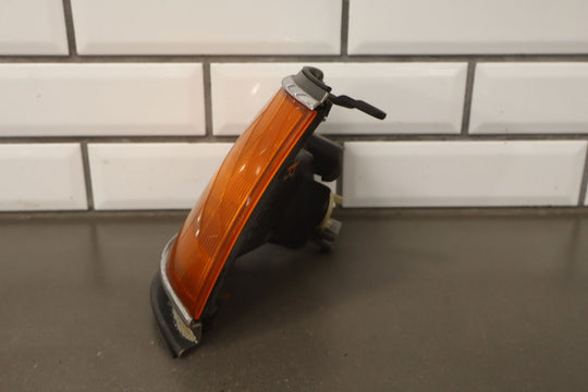 1991 - 1998 Toyota Land Cruiser Right Fender Mounted Turn Signal 8151060361 OEM