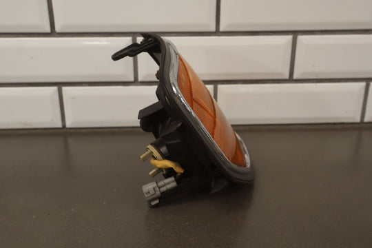 1991 - 1998 Toyota Land Cruiser Right Fender Mounted Turn Signal 8151060361 OEM
