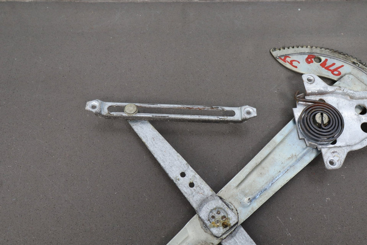 1991-1998 Toyota Land Cruiser Right Front Door Regulator 6980160010 OEM